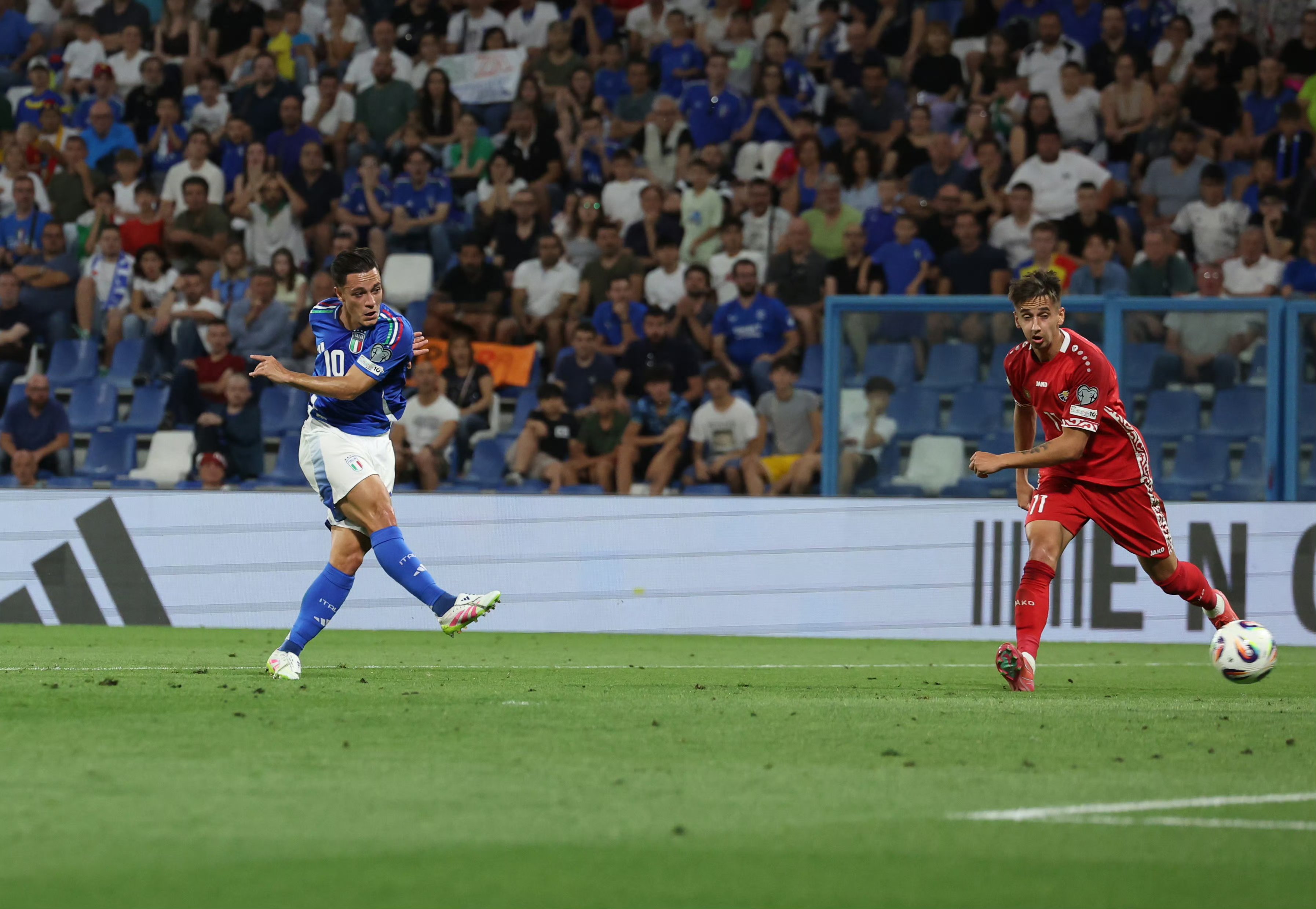 罗马迎意甲关键赛，清晨远射贴柱，气氛紧张，资深球员宣示担当的简单介绍