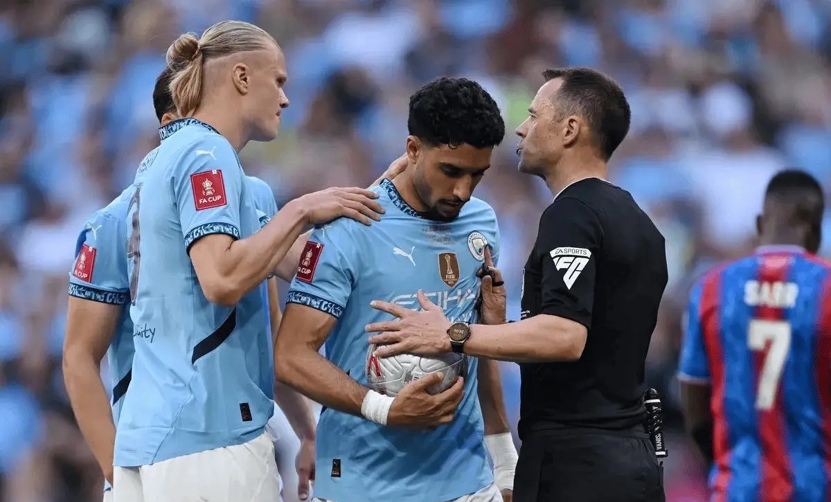 关于英超倒计时，塞维利亚集结日回应争议，细节引发关注，信心回归，球队文化再被提及的信息